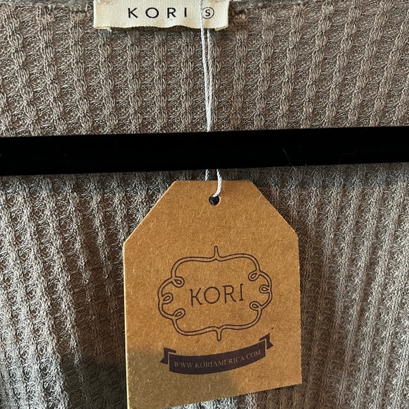 Kori Ruffled Coverup/Cardigan 🤎 - Picture 3 of 4